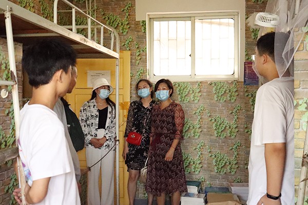 be2005f79d6d4103ac0fd253c0d5a814.jpg 3.jpg