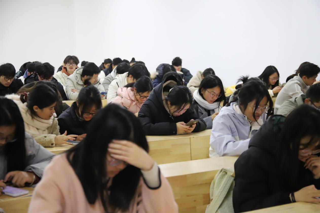 1a5e1d11f90f4e5f8fdef9b2653f2428.png 1a5e1d11f90f4e5f8fdef9b2653f2428.png